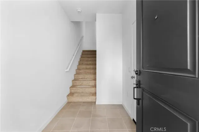 $659,990 | 9423 North Sepulveda Boulevard, Unit 2, North Hills, CA 91343