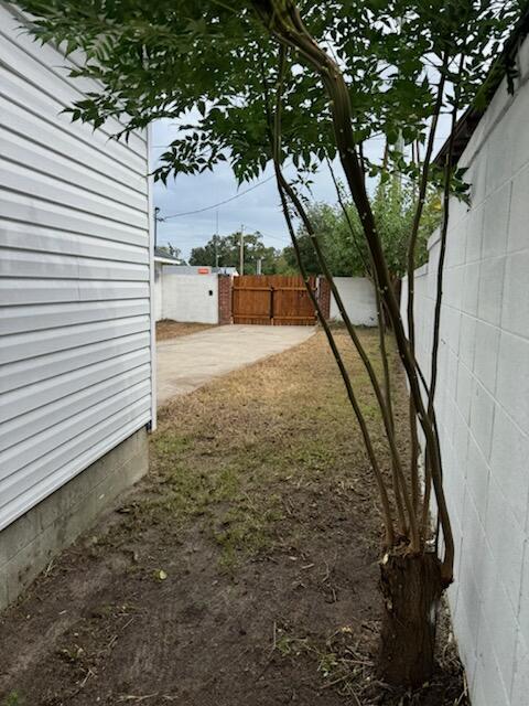 651 Hardware Street Elloree, SC 29047 - Photo 5 of 48