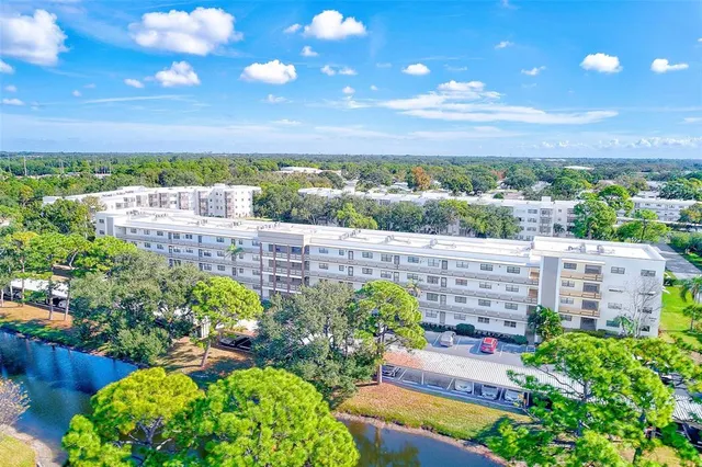 $255,000 | 6070 80th Street North, Unit 415, St. Petersburg, FL 33709
