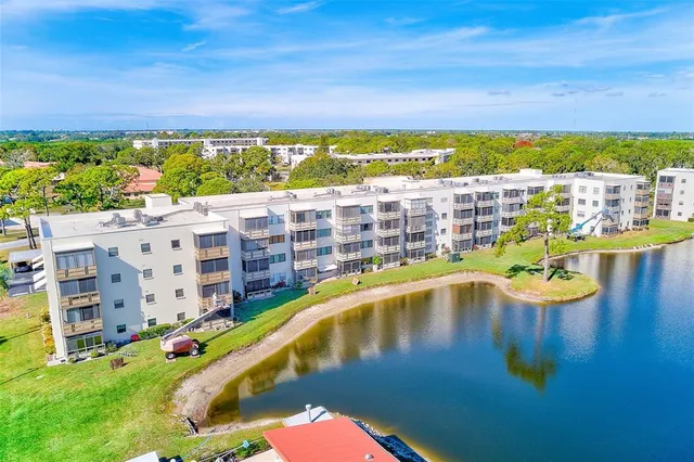 $255,000 | 6070 80th Street North, Unit 415, St. Petersburg, FL 33709