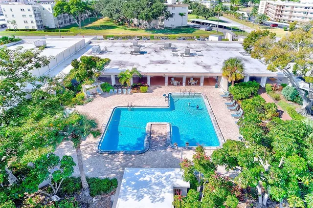 $255,000 | 6070 80th Street North, Unit 415, St. Petersburg, FL 33709