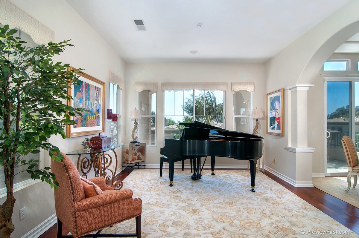 2747 MacKinnon Ranch Road Cardiff, CA 92007 - Photo 2 of 23