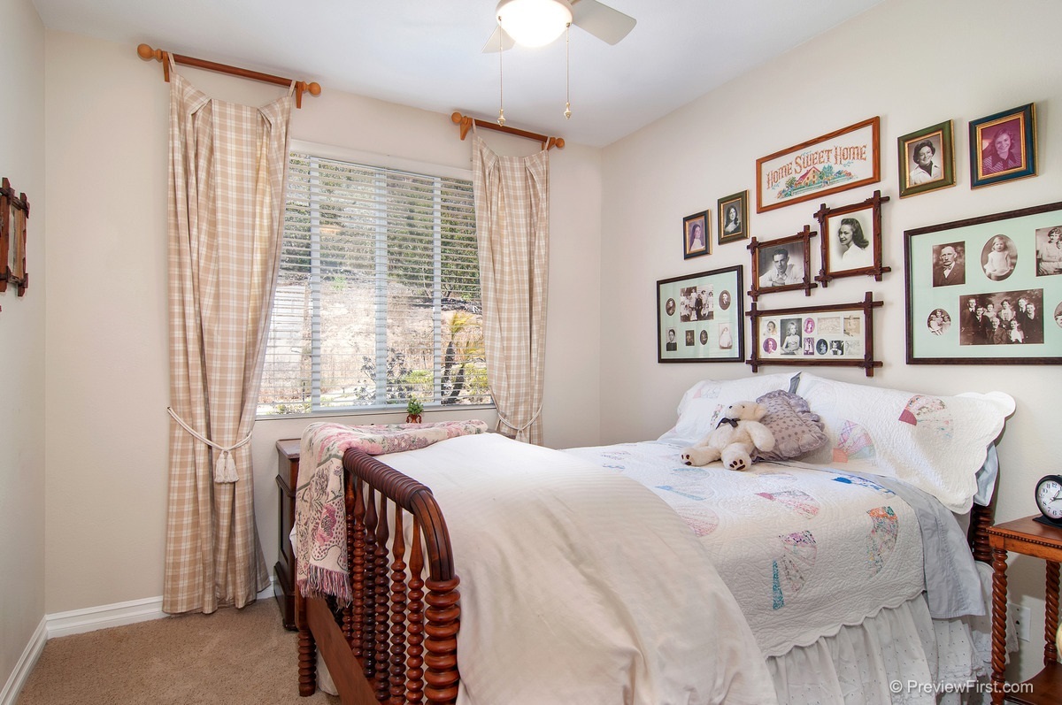 2747 MacKinnon Ranch Road Cardiff, CA 92007 - Photo 17 of 23 3rd Bedroom