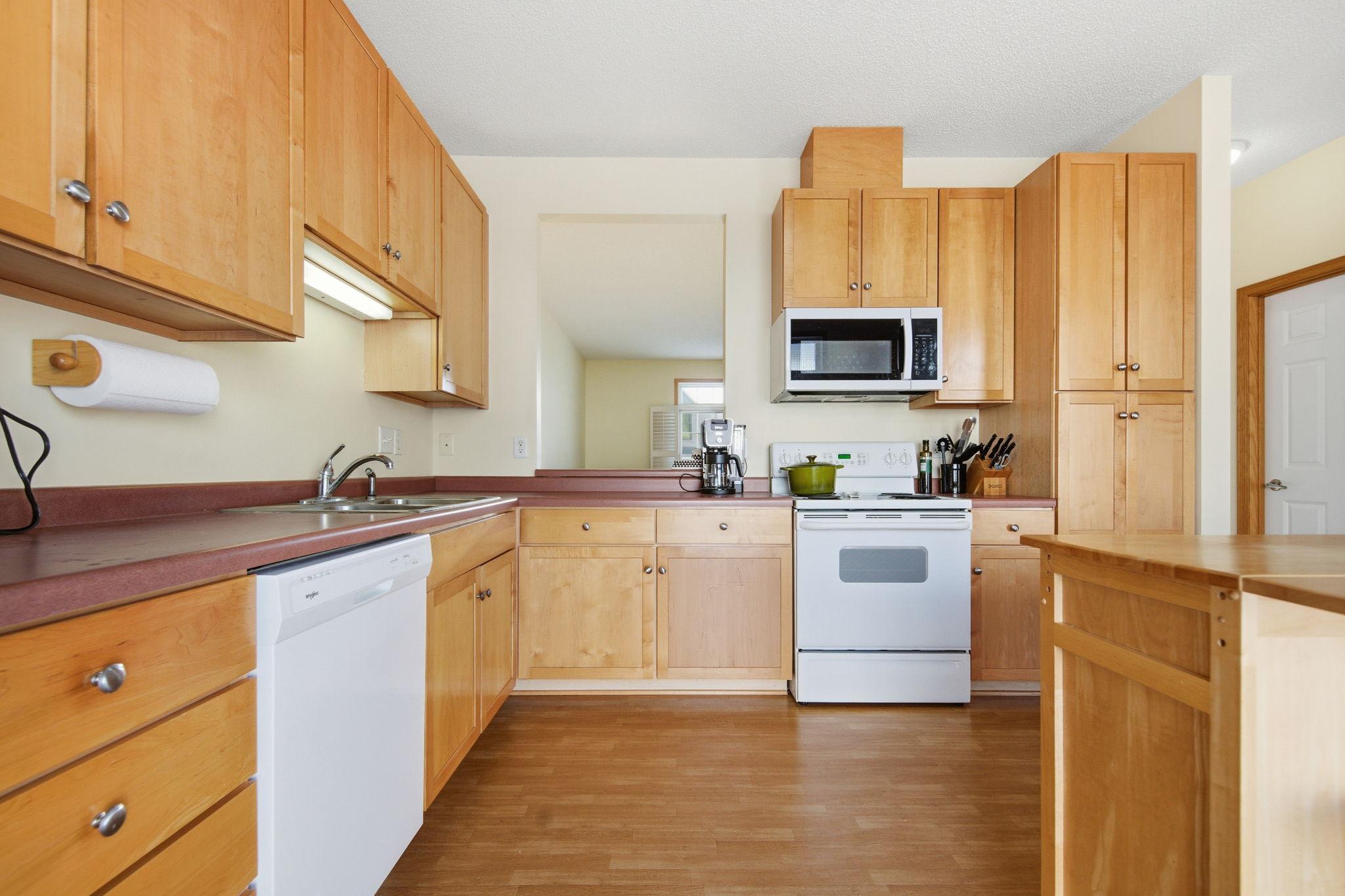 5735 Village Trail Mound, MN 55364 - Photo 6 of 27