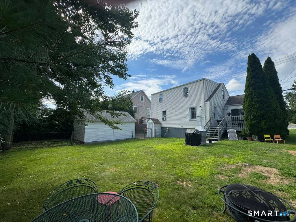 681 Jennings Road Fairfield, CT 06824 - Photo 33 of 36 Gallery Image 33
