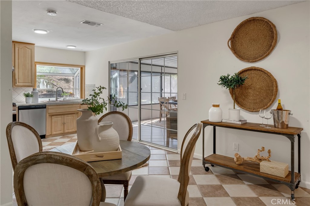 5165 Pearblossom Drive Riverside, CA 92507 - Photo 19 of 75