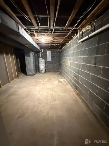 $595,000 | 1290 East Barkley Place, North Brunswick, NJ 08902