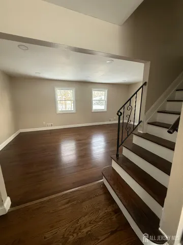 $595,000 | 1290 East Barkley Place, North Brunswick, NJ 08902