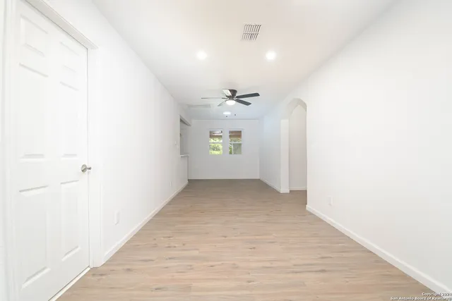 $1,490 | 727 John Adams Drive, San Antonio, TX 78228