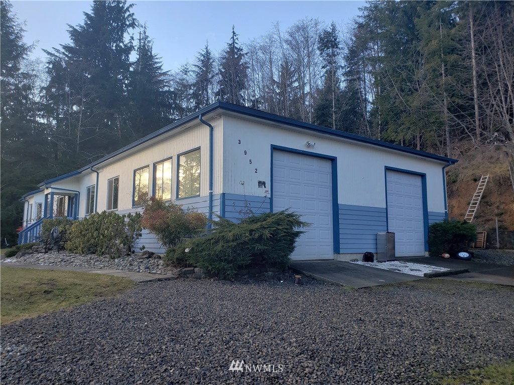 3952 Aberdeen Lake Road Aberdeen, WA 98520 - Photo 1 of 25 Gallery Image 1