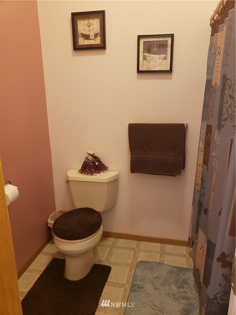 3952 Aberdeen Lake Road Aberdeen, WA 98520 - Photo 15 of 25 Gallery Image 15