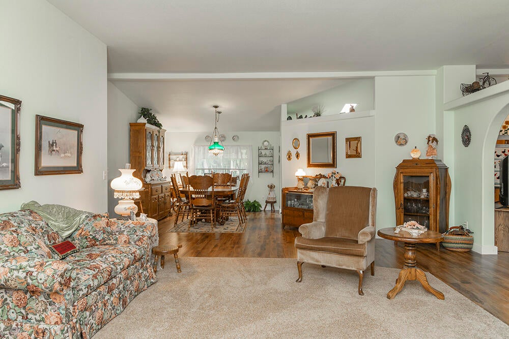 347 Kubli Road Grants Pass, OR 97527 - Photo 11 of 62 347 Kubli - Country Living