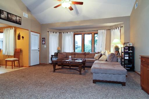 617 West Edgewood Road Lombard, IL 60148 - Photo 7 of 10