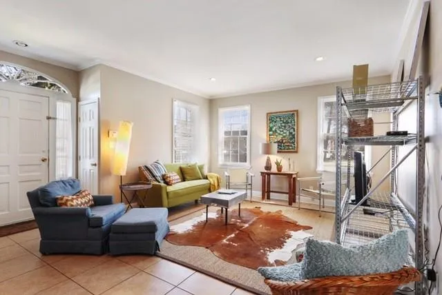 $2,400 | 5526 South Claiborne Avenue, New Orleans, LA 70125