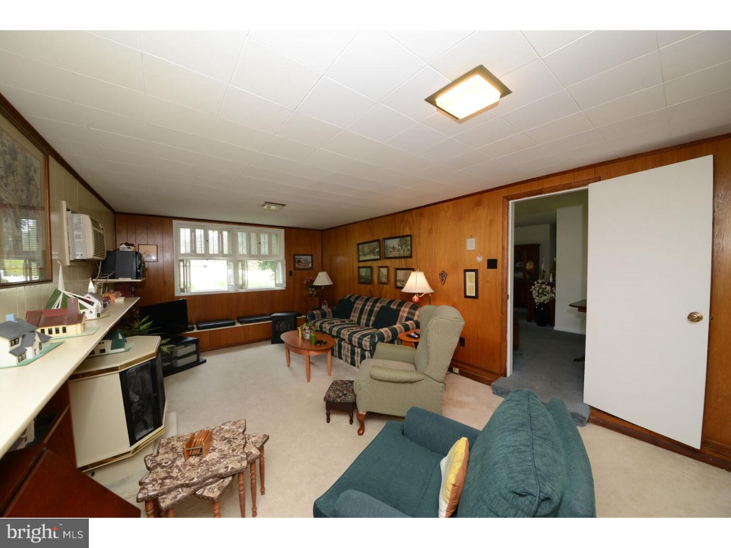 748 Elizabeth Road Abington, PA 19046 - Photo 11 of 20 Gallery Image 11