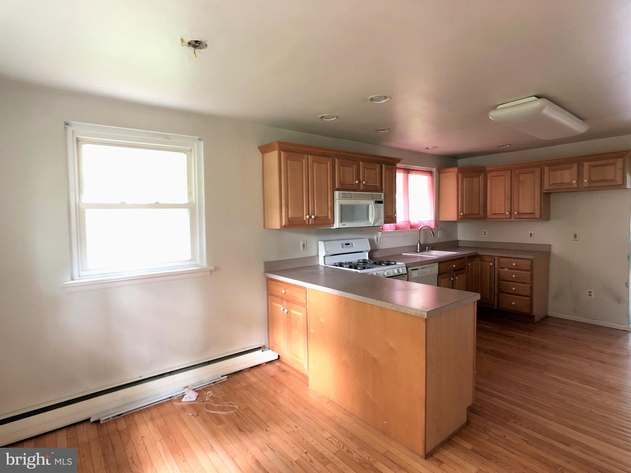 411 Fairview Road Woodlyn, PA 19094 - Photo 4 of 11 Gallery Image 4
