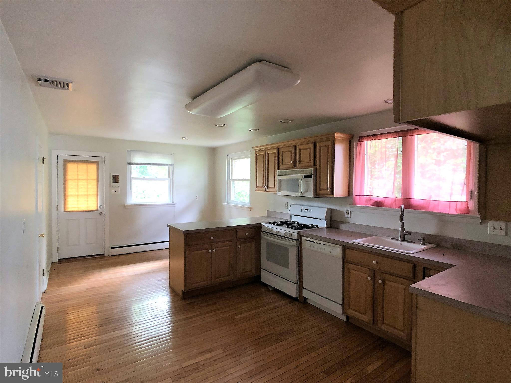 411 Fairview Road Woodlyn, PA 19094 - Photo 5 of 11 Gallery Image 5