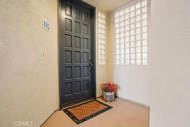 $4,900 | 4167 Warner Avenue, Huntington Beach, CA 92649