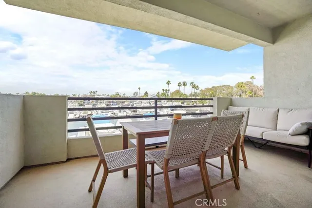 $4,900 | 4167 Warner Avenue, Huntington Beach, CA 92649