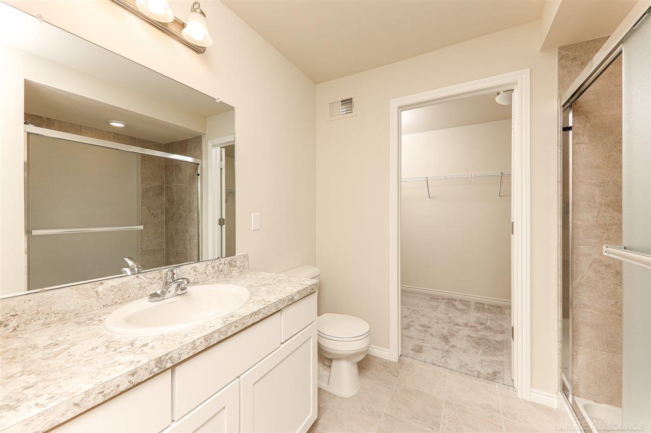45762 South Stonewood Road Canton, MI 48187 - Photo 17 of 34 50059782-16.JPG