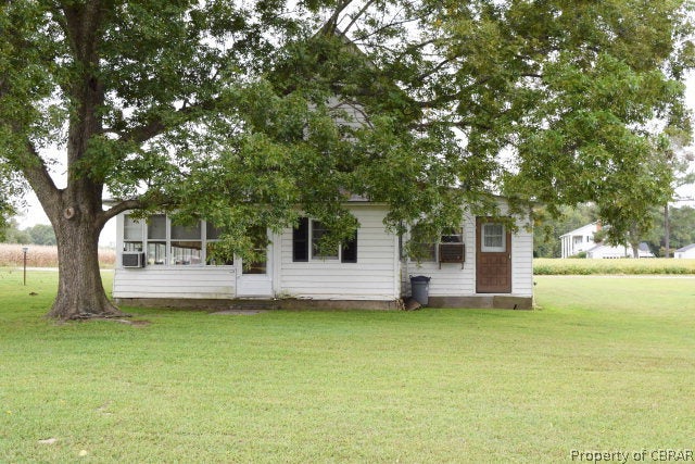 11571 Harcum Road Gloucester, VA 23061 - Photo 3 of 9 Gallery Image 3