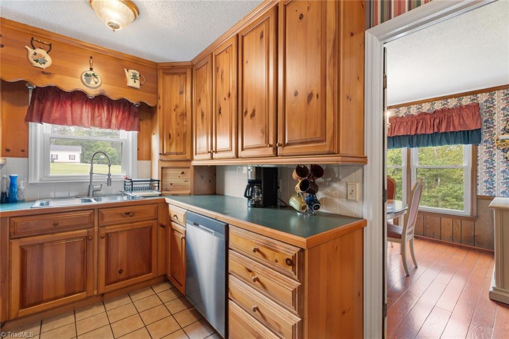 1135 Pool Side Drive Germanton, NC 27019 - Photo 9 of 38