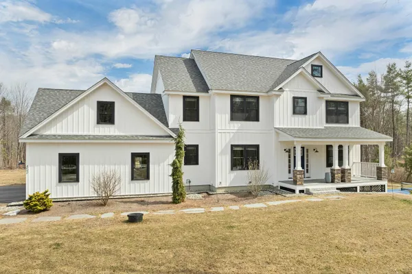 $975,000 | 453 Maple Street, Hopkinton, NH 03229