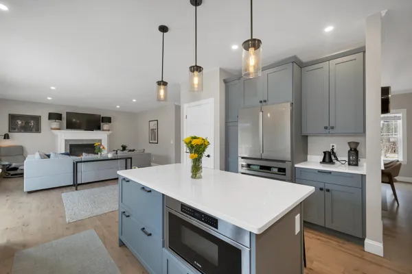 $975,000 | 453 Maple Street, Hopkinton, NH 03229