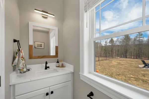 $975,000 | 453 Maple Street, Hopkinton, NH 03229