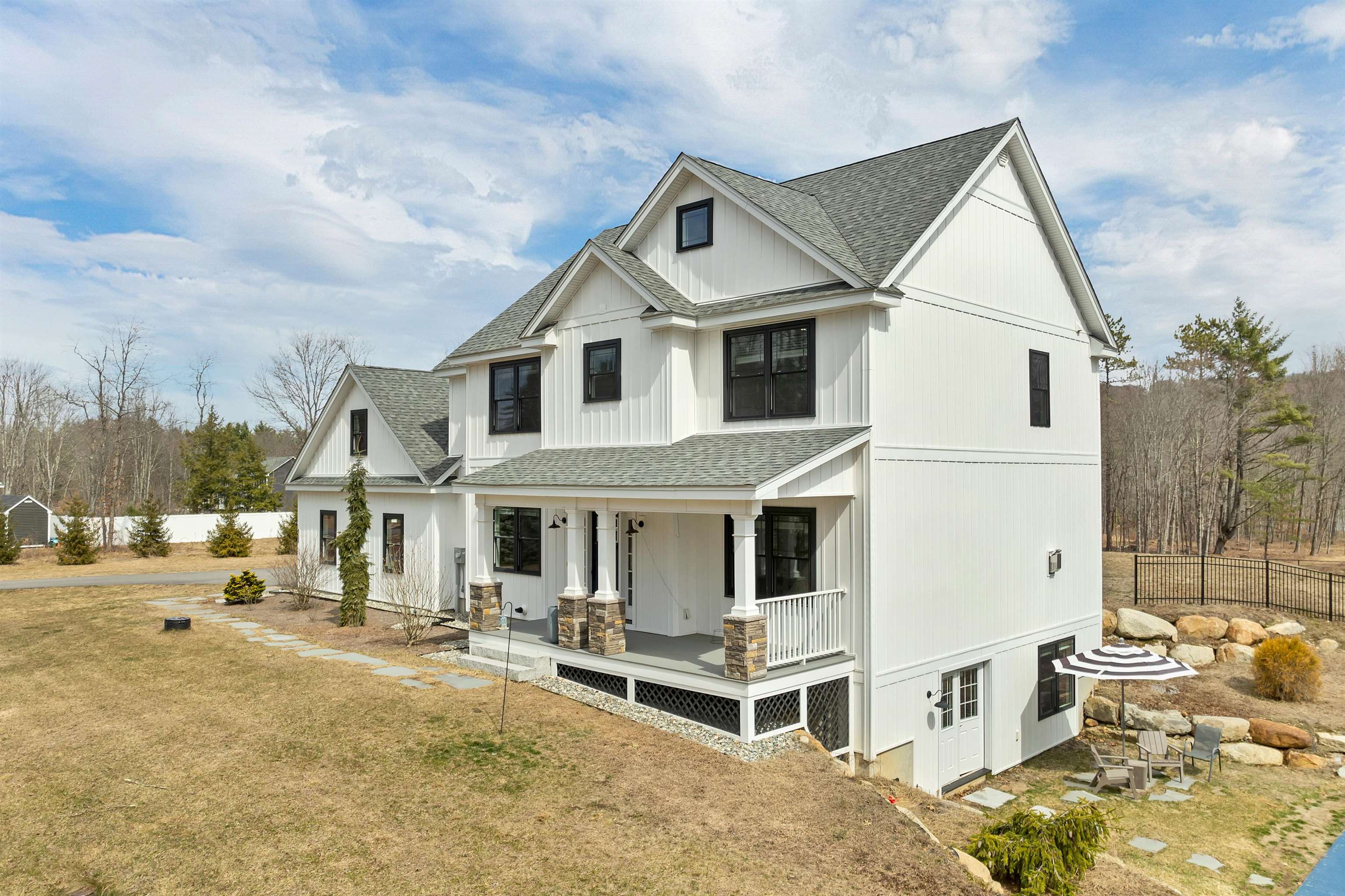 453 Maple Street Hopkinton, NH 03229 - Photo 3 of 58