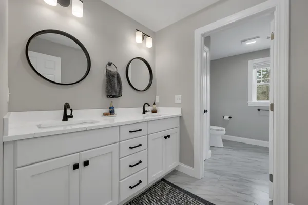 $975,000 | 453 Maple Street, Hopkinton, NH 03229