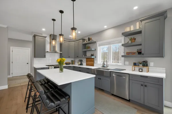 $975,000 | 453 Maple Street, Hopkinton, NH 03229