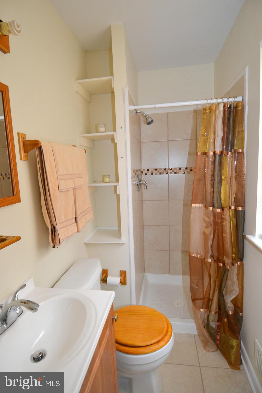 515 Crosby Road Catonsville, MD 21228 - Photo 7 of 19 Updated Master Bathroom