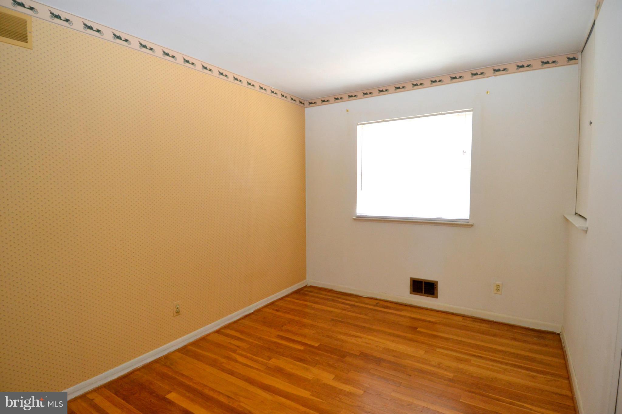 515 Crosby Road Catonsville, MD 21228 - Photo 9 of 19 Bedroom #3