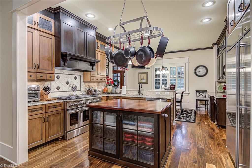 397 Curry Road High Point, NC 27265 - Photo 3 of 17