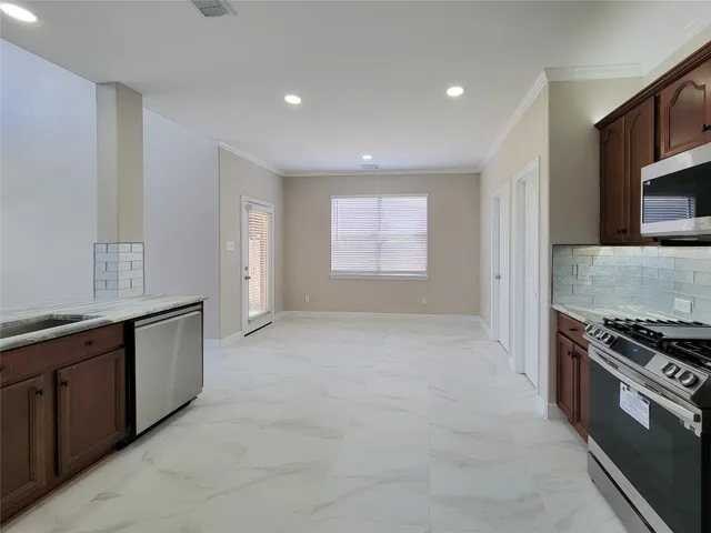 $2,650 | 11130 Celano Drive, Richmond, TX 77406