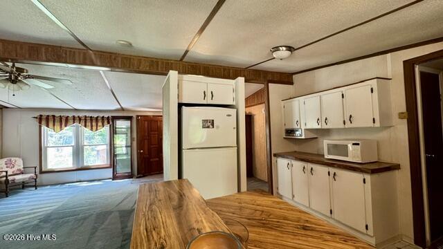 648 Old Church Road Swansboro, NC 28584 - Photo 24 of 36 kitchen
