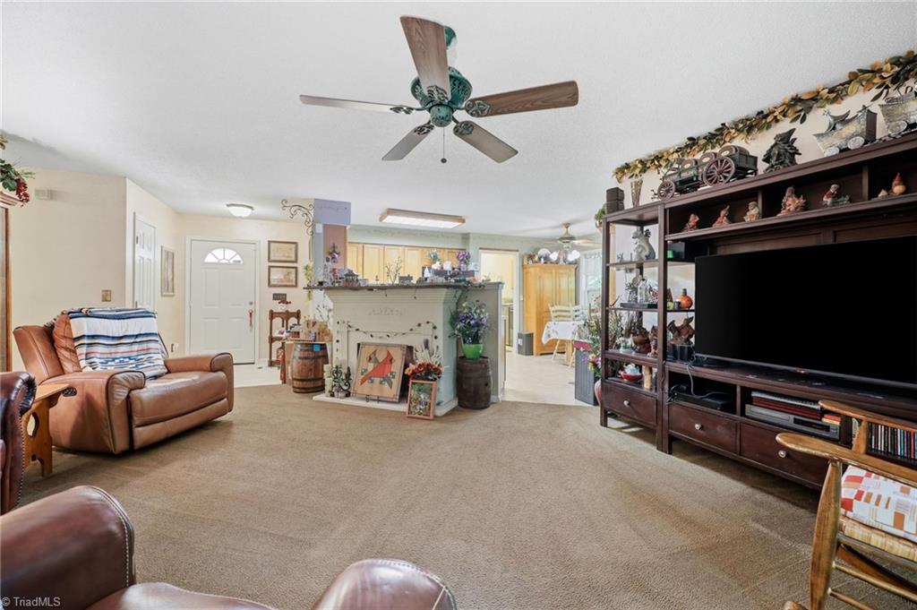 221 Farmview Road Madison, NC 27025 - Photo 11 of 45