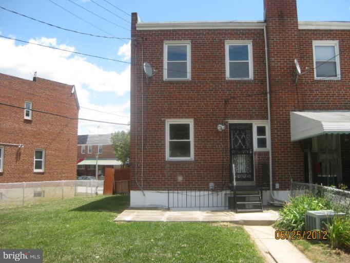 4810 Greencrest Road Baltimore, MD 21206 - Photo 13 of 14 a view of a house with a yard