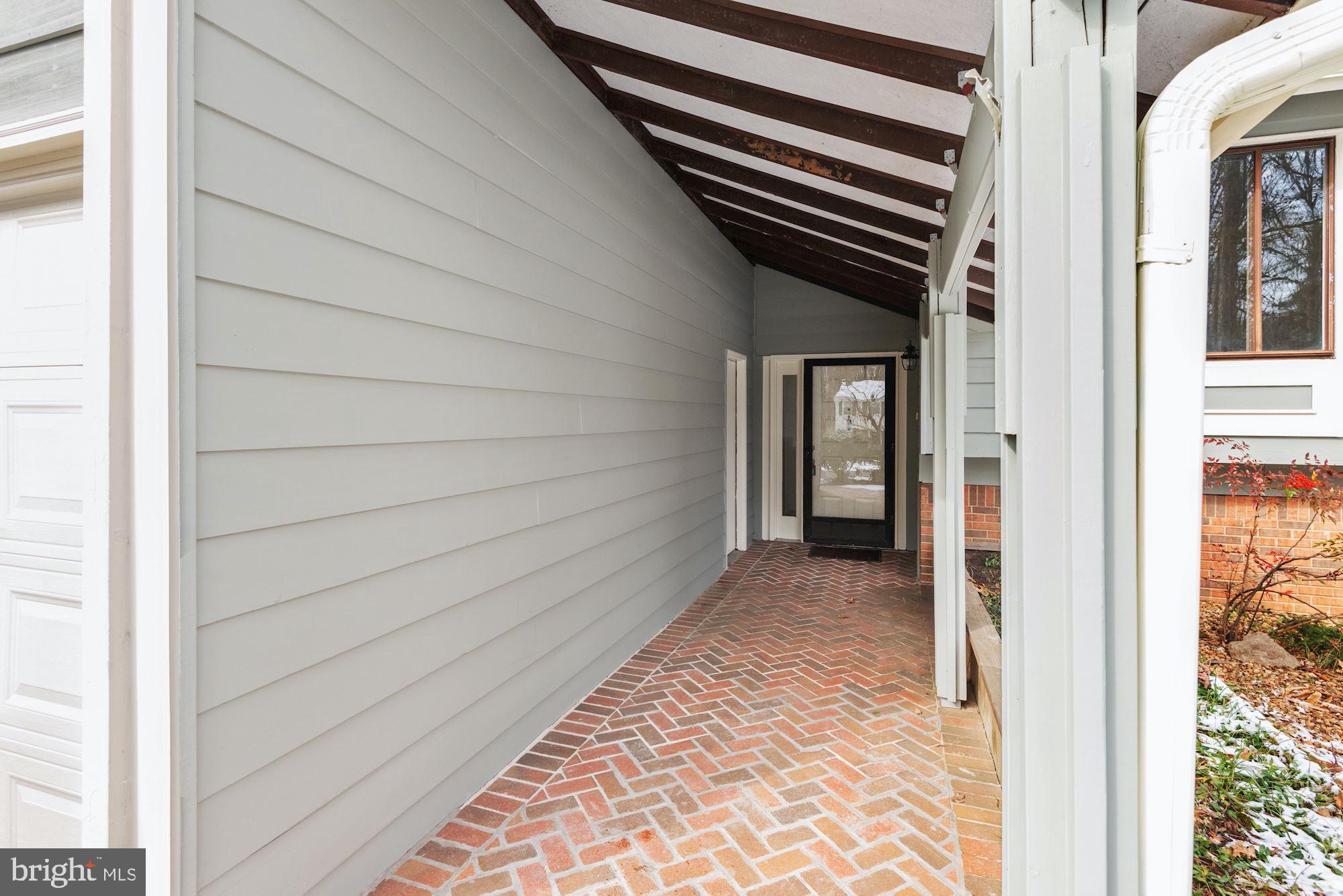 11232 Handlebar Road Reston, VA 20191 - Photo 2 of 26 Walkway