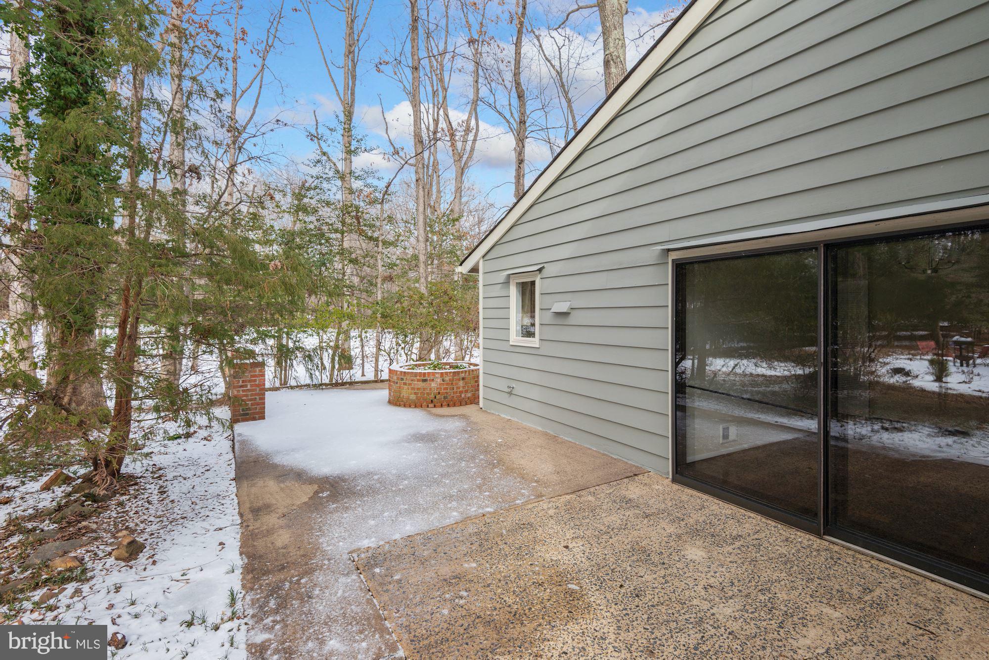 11232 Handlebar Road Reston, VA 20191 - Photo 25 of 26 Patio