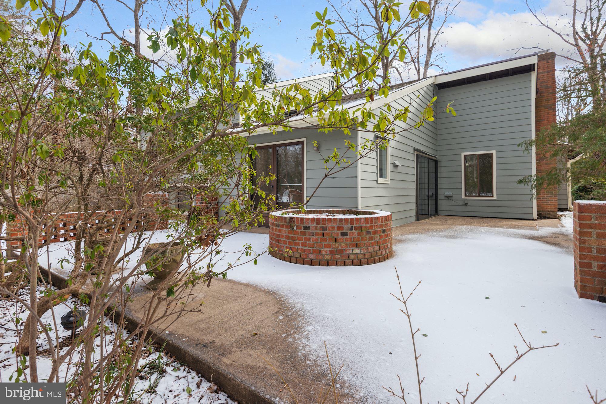11232 Handlebar Road Reston, VA 20191 - Photo 26 of 26 Exterior