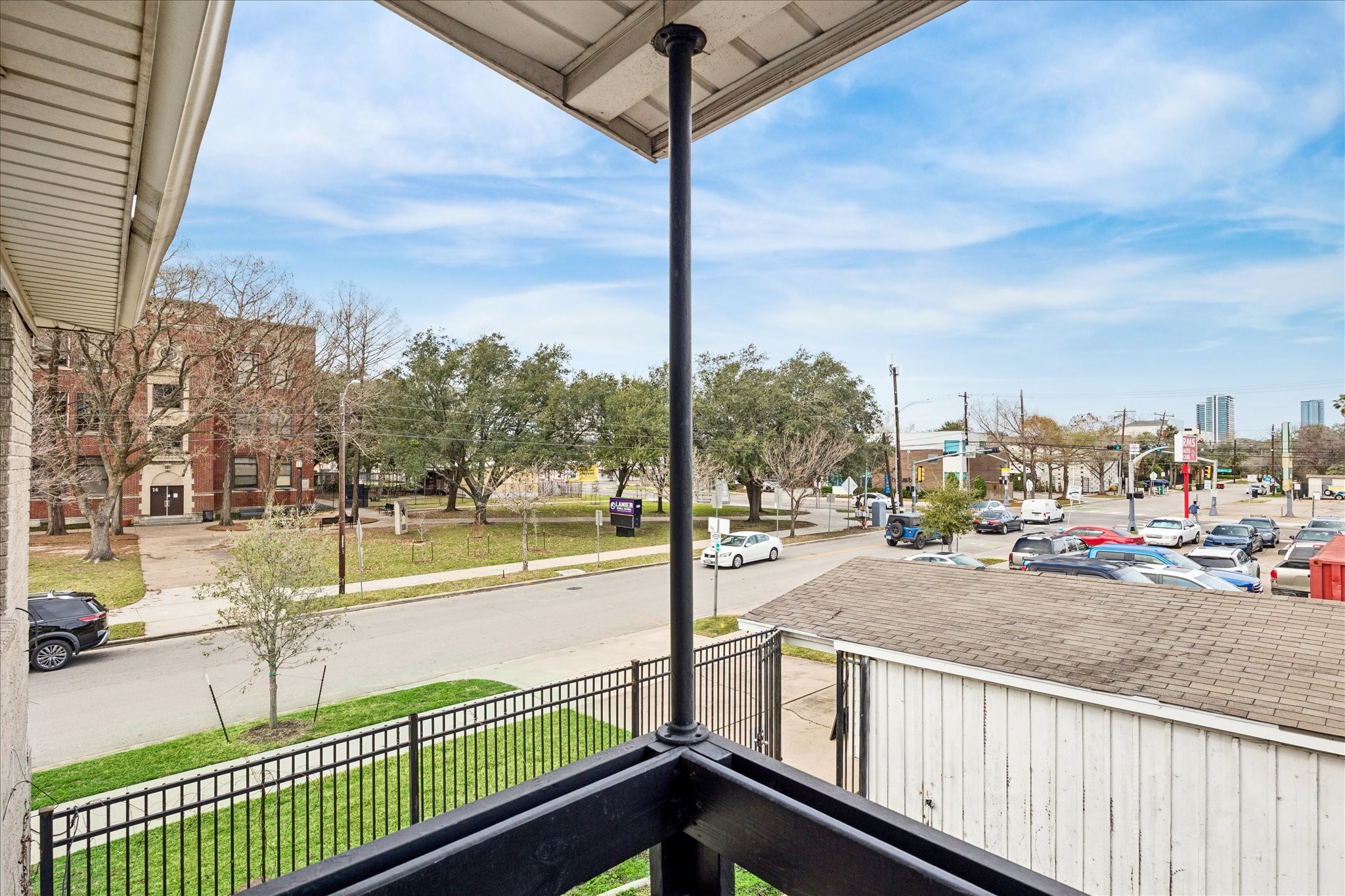 1758 Hawthorne Street Houston, TX 77098 - Photo 19 of 27 a view of a balcony with city view
