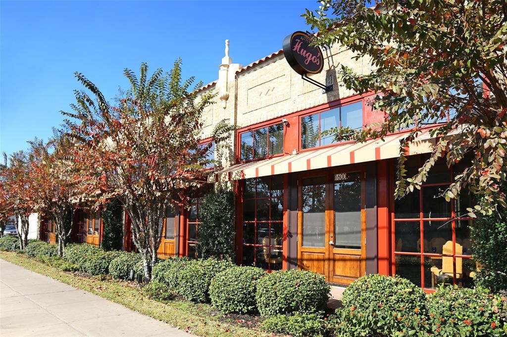 1758 Hawthorne Street Houston, TX 77098 - Photo 22 of 27 front view of a house with a street