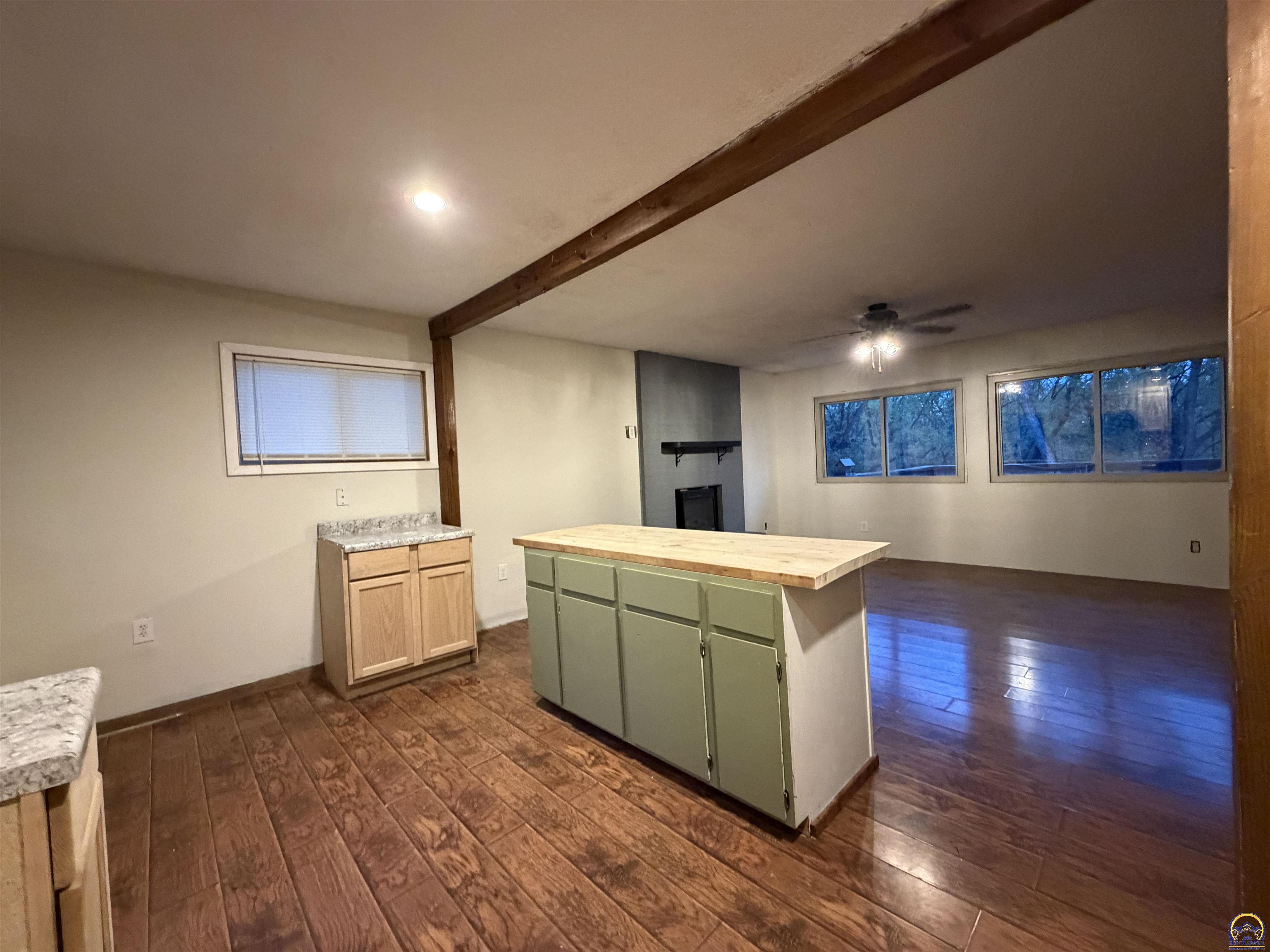 7435 Lakeview Road Meriden, KS 66512 - Photo 4 of 49 Gallery Image 4