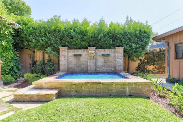 $6,495 | 704 East Maple Avenue, Orange, CA 92866