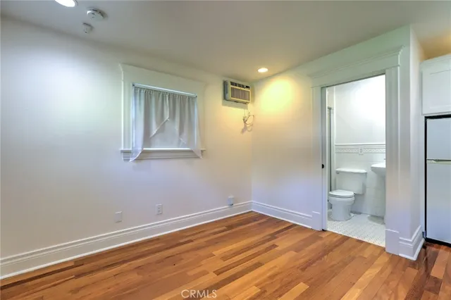 $6,495 | 704 East Maple Avenue, Orange, CA 92866