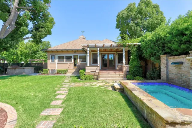 $6,495 | 704 East Maple Avenue, Orange, CA 92866