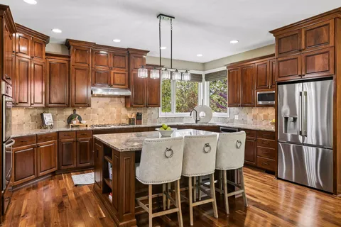 $1,150,000 | 4610 Bluebell Trail North, Medina, MN 55340