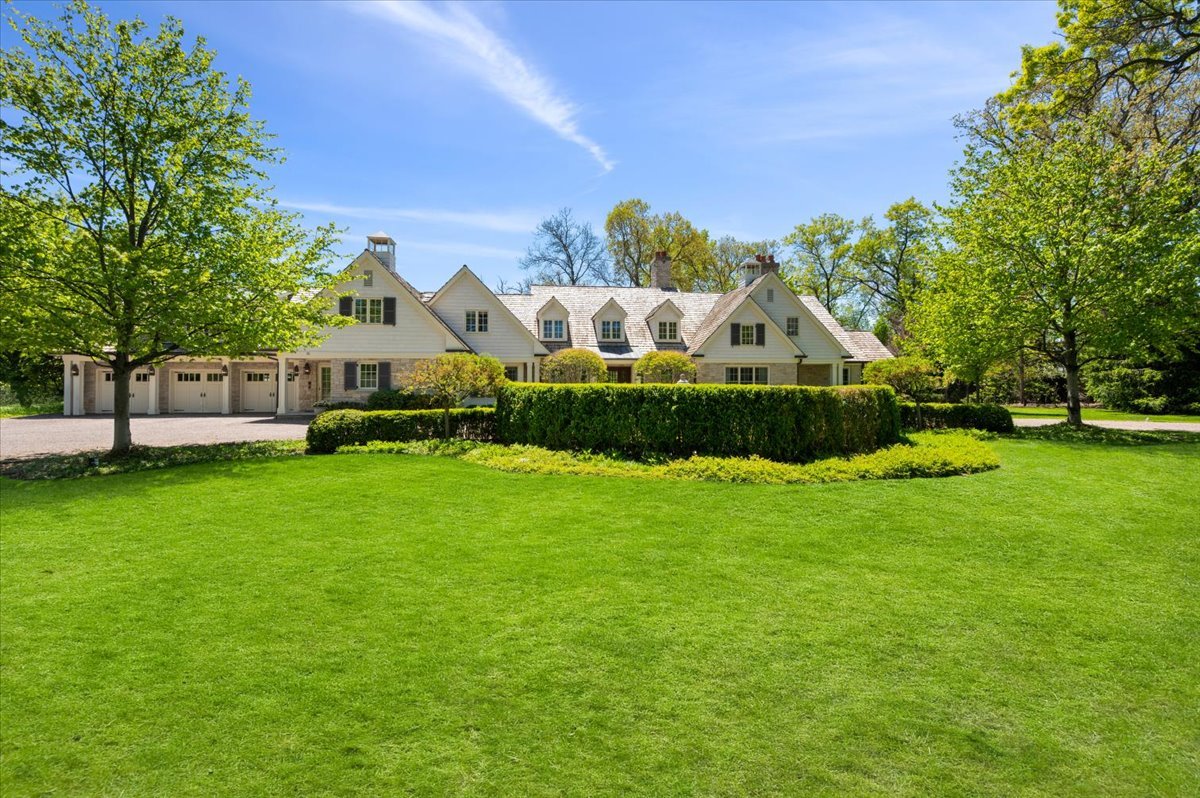 30 Bridlewood Road Northbrook, IL 60062 - Photo 1 of 56